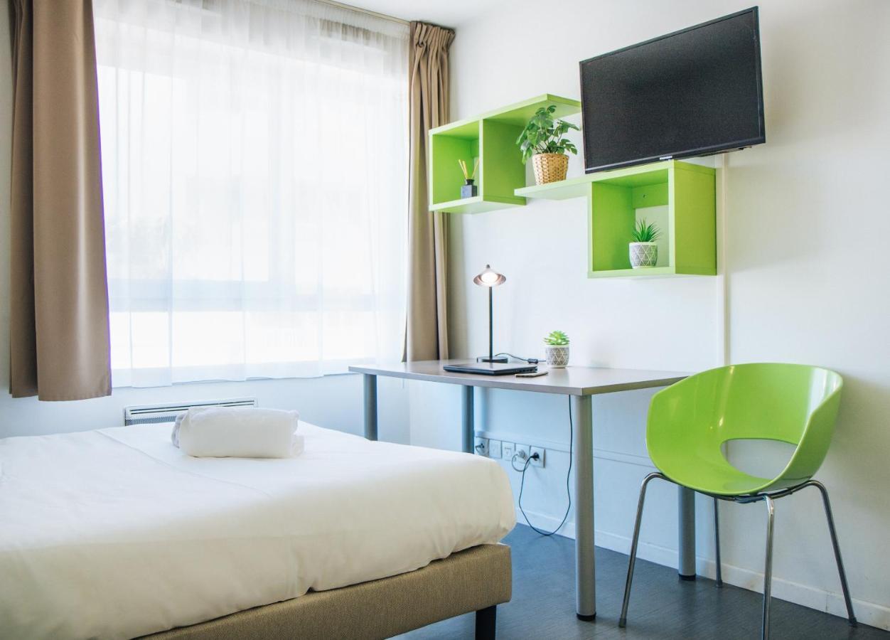 Twenty's Business Flats Timone Aparthotel